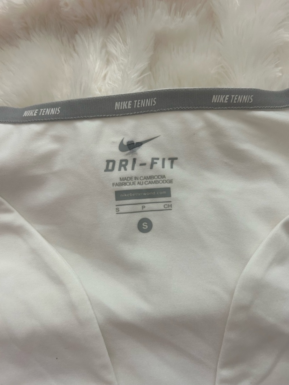 Nike Women's White Short Sleeve V-Notch Athletic Tee - Picture 2 of 5